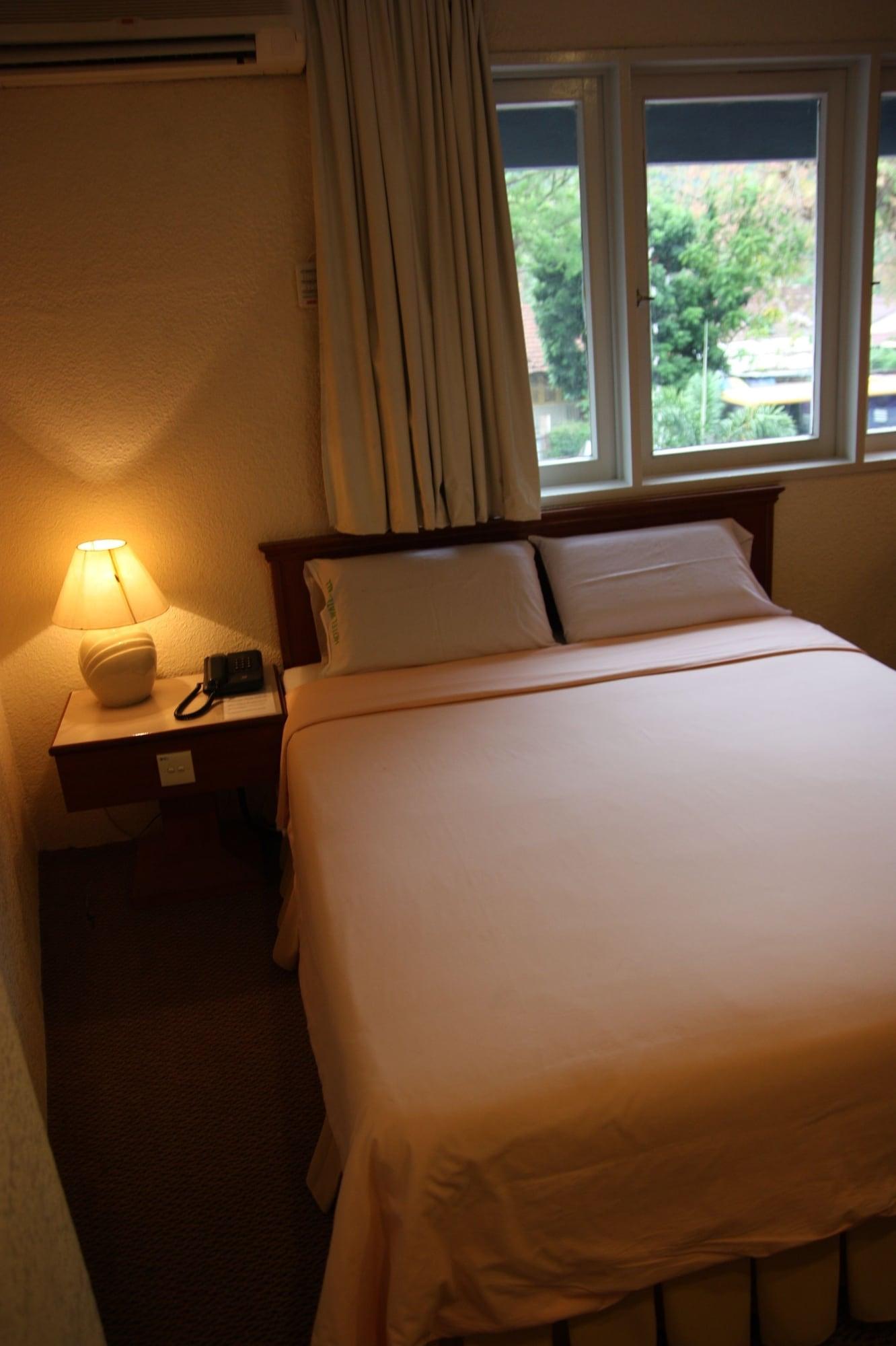 Hotel Waterfall 2*