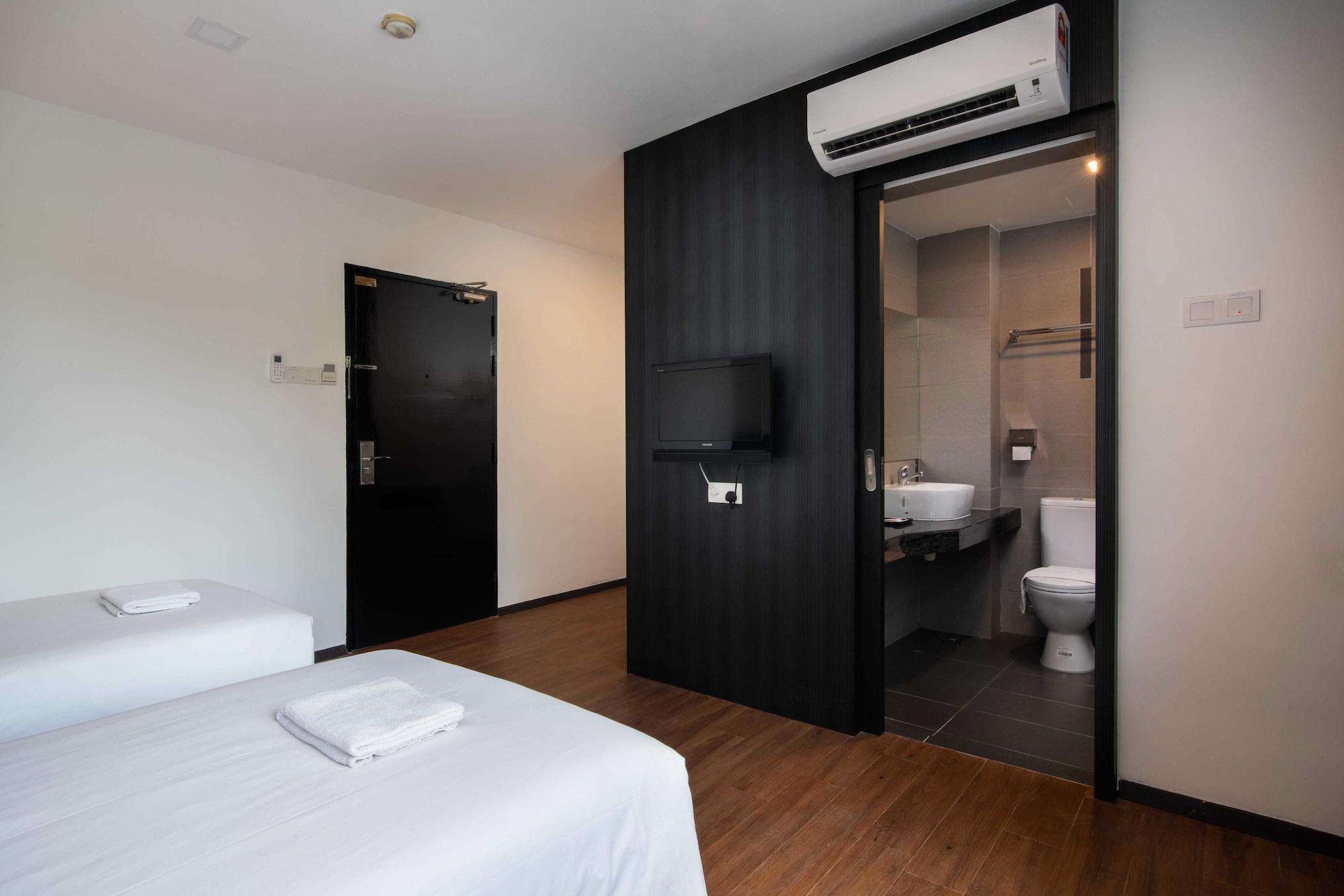 Hotel Waterfall 2*